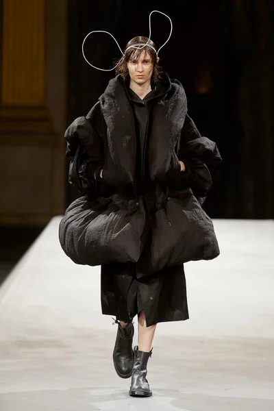 Look 40